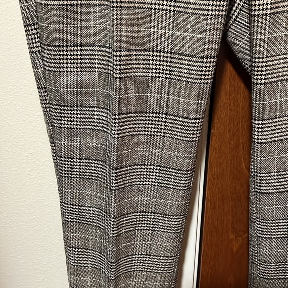 H&M black and white plaid slacks-EUC - Picture 8 of 12